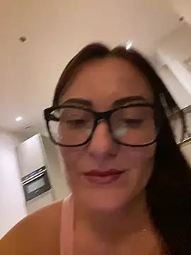 cutekittie123456 online show from August 1, 2026, 8:41 pm