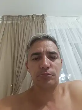 HotRamis83 online show from August 3, 2026, 7:39 pm