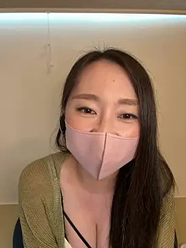 aika chi online show from August 3, 2026, 4:44 am
