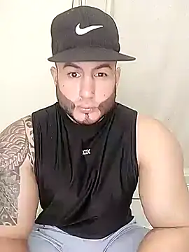noamkamartinez online show from August 6, 2026, 6:37 am