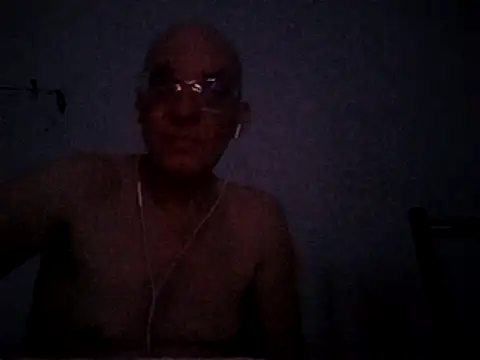 TheRealHunkyy online show from August 5, 2026, 12:35 am