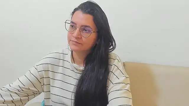 MARILYN GARCIA online show from January 13, 2026, 4:56 pm