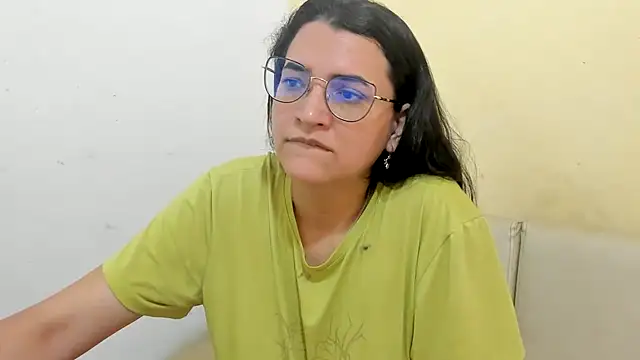 MARILYN GARCIA online show from March 29, 2026, 4:18 pm