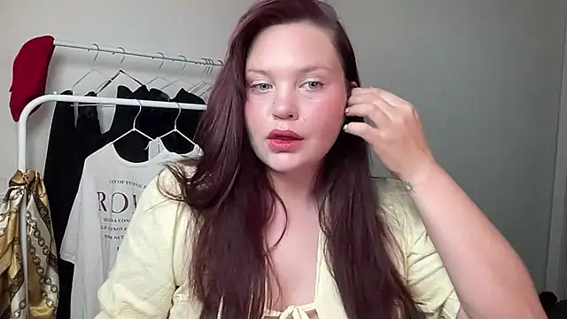 rich lily online show from August 4, 2026, 9:50 pm