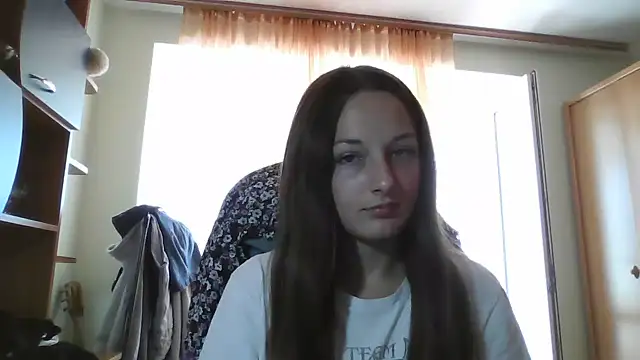 AlexaRaze online show from August 9, 2026, 10:42 am