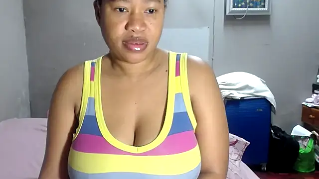Snapshot of BigAreola26 chatting on June 7, 2026, 7:01 am BigAreola26 online show from June 7, 2026, 7:01 am