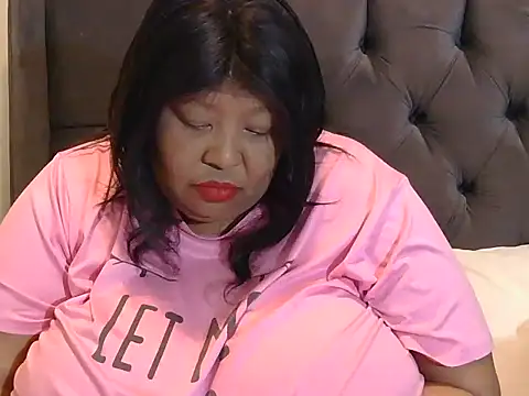 nancy111 online show from February 24, 2026, 1:25 am