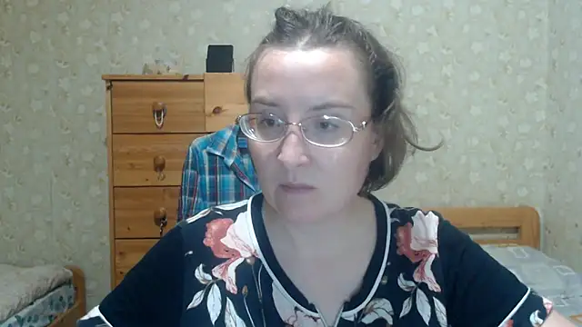 Snapshot of Smart_Rose chatting on September 18, 2025, 4:09 pm Smart Rose online show from September 18, 2025, 4:09 pm