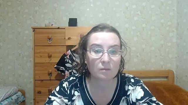 Smart Rose online show from November 10, 2025, 4:28 pm