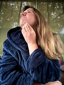 Natali UA online show from October 14, 2025, 4:57 am