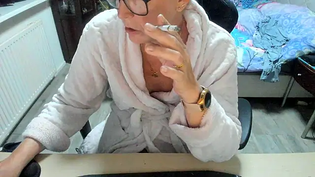 Snapshot of minoesje37 chatting on October 5, 2025, 6:50 pm minoesje37 online show from October 5, 2025, 6:50 pm