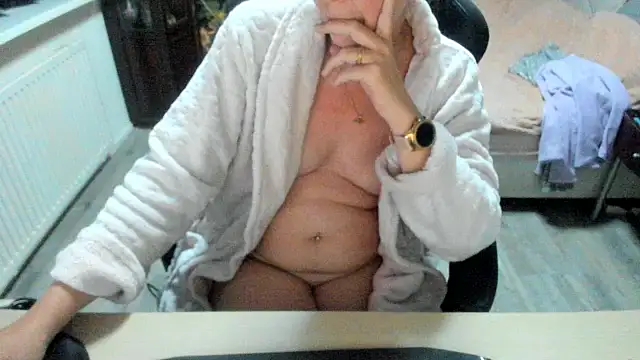 Snapshot of minoesje37 chatting on October 15, 2025, 7:36 pm minoesje37 online show from October 15, 2025, 7:36 pm