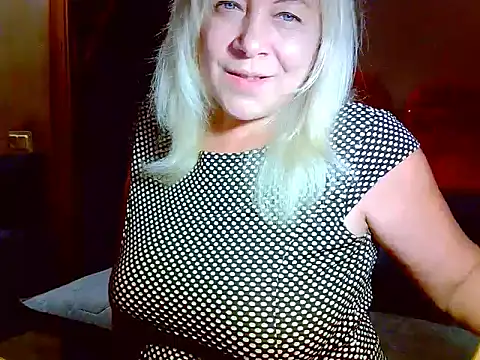 AgoniA7 online show from July 22, 2026, 6:32 pm