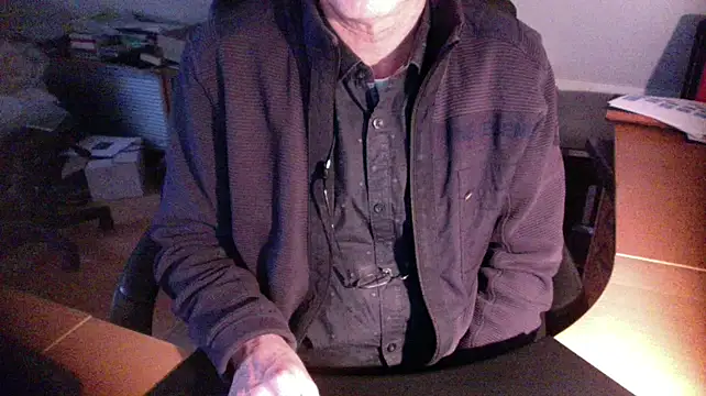 Snapshot of outlaw200 chatting on January 4, 2025, 3:07 pm outlaw200 online show from January 4, 2025, 3:07 pm