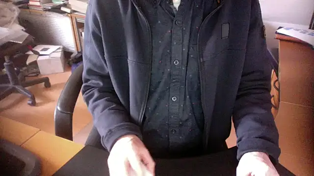 Snapshot of outlaw200 chatting on January 7, 2025, 2:41 pm outlaw200 online show from January 7, 2025, 2:41 pm