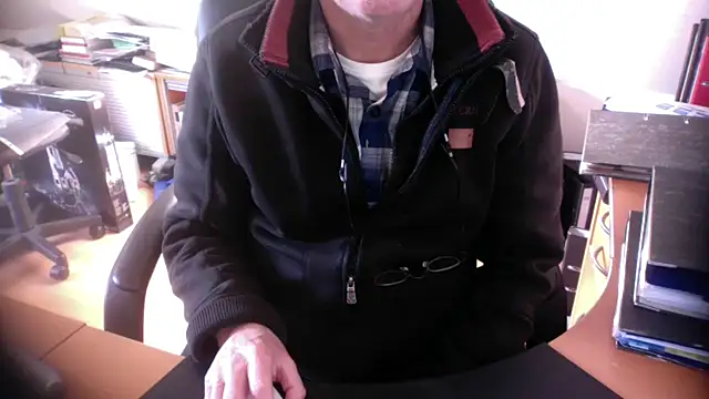 Snapshot of outlaw200 chatting on January 13, 2025, 10:03 am outlaw200 online show from January 13, 2025, 10:03 am