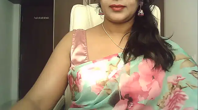 Snapshot of Spandana_Sweety chatting on December 13, 2024, 5:49 am Spandana Sweety online show from December 13, 2024, 5:49 am