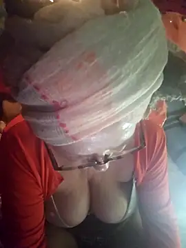 Snapshot of MucMilf59 chatting on March 21, 2026, 9:07 pm MucMilf59 online show from March 21, 2026, 9:07 pm