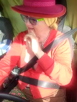 Snapshot of MucMilf59 chatting on March 25, 2026, 12:44 pm MucMilf59 online show from March 25, 2026, 12:44 pm