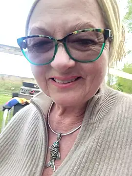 Snapshot of MucMilf59 chatting on March 29, 2026, 4:40 pm MucMilf59 online show from March 29, 2026, 4:40 pm