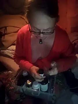 Snapshot of MucMilf59 chatting on April 15, 2026, 7:54 pm MucMilf59 online show from April 15, 2026, 7:54 pm