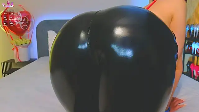 Kira from UA online show from February 13, 2026, 6:15 pm