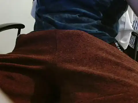 Snapshot of pudding24 chatting on November 18, 2025, 1:00 am pudding24 online show from November 18, 2025, 1:00 am