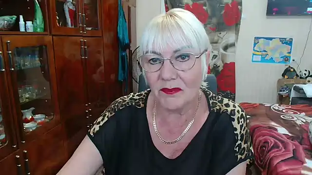 Snapshot of JenaCheim chatting on June 28, 2026, 4:18 am JenaCheim online show from June 28, 2026, 4:18 am
