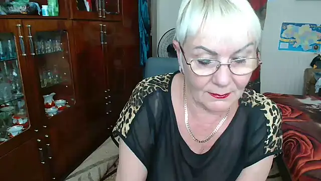 Snapshot of JenaCheim chatting on July 17, 2026, 5:14 am JenaCheim online show from July 17, 2026, 5:14 am