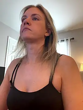 Snapshot of Kay_Cakes chatting on January 13, 2026, 4:12 pm Kay Cakes online show from January 13, 2026, 4:12 pm