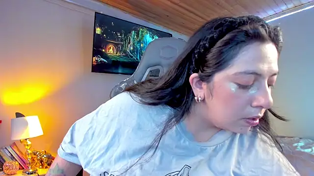 coraline latin online show from February 4, 2025, 10:24 pm