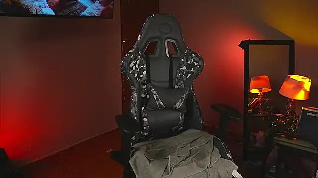 coraline latin online show from November 4, 2025, 11:04 pm