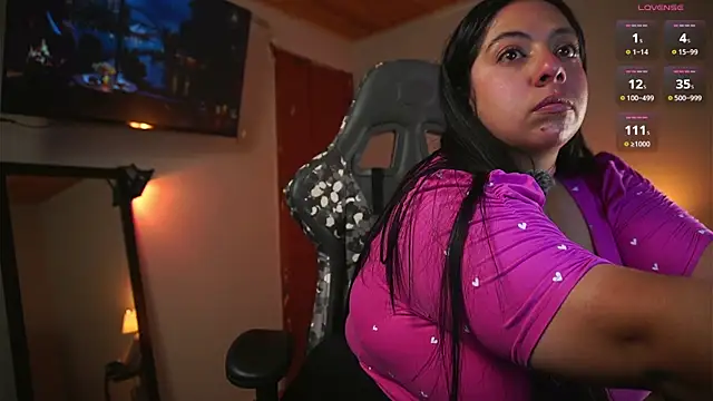 Snapshot of coraline_latin chatting on June 11, 2026, 11:58 pm coraline latin online show from June 11, 2026, 11:58 pm