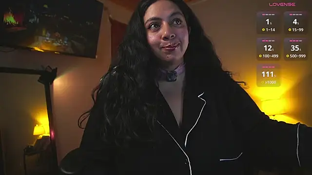 Snapshot of coraline_latin chatting on July 13, 2026, 12:02 am coraline latin online show from July 13, 2026, 12:02 am