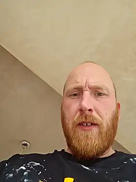 Snapshot of Tilerdadbod chatting on May 8, 2026, 11:04 am Tilerdadbod online show from May 8, 2026, 11:04 am