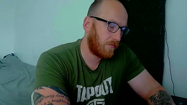 Snapshot of Tilerdadbod chatting on June 1, 2026, 2:52 pm Tilerdadbod online show from June 1, 2026, 2:52 pm