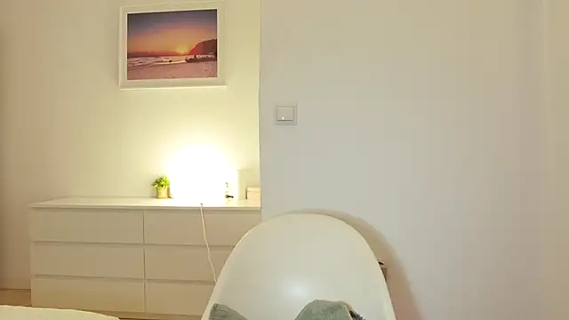 Snapshot of StracciaStella- chatting on January 7, 2026, 5:04 pm StracciaStella- online show from January 7, 2026, 5:04 pm