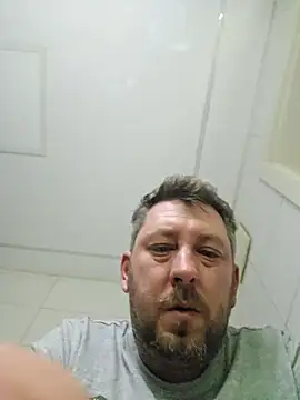 ktmtom247 online show from November 4, 2025, 4:11 am