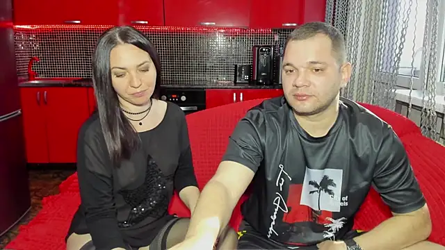 Snapshot of sladkayapara2019 chatting on February 23, 2025, 6:28 am sladkayapara2019 online show from February 23, 2025, 6:28 am