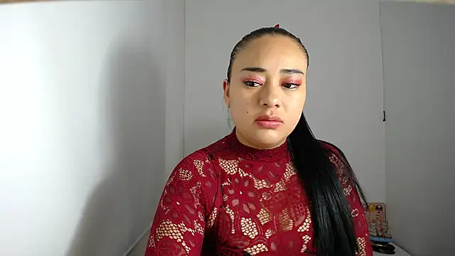 ReyleDoll online show from December 18, 2024, 7:41 pm