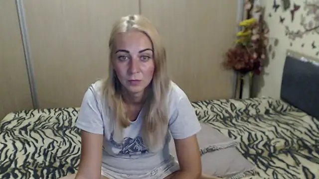 MirabelaSweet online show from July 7, 2026, 12:53 pm