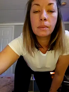 Snapshot of _NinaLuvSins_ chatting on January 14, 2025, 2:53 pm NinaLuvSins online show from January 14, 2025, 2:53 pm