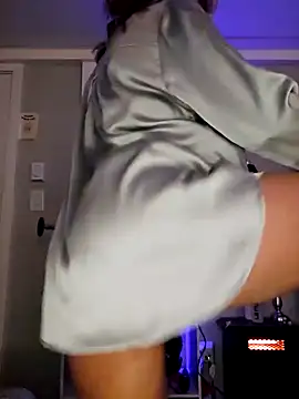 Snapshot of _NinaLuvSins_ chatting on February 8, 2025, 10:19 pm NinaLuvSins online show from February 8, 2025, 10:19 pm