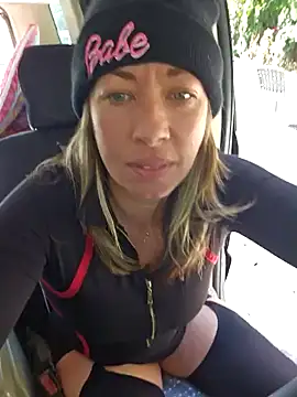 Snapshot of _NinaLuvSins_ chatting on October 26, 2025, 3:51 pm NinaLuvSins online show from October 26, 2025, 3:51 pm