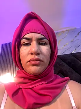 Zafira Alabi online show from October 2, 2025, 2:46 pm