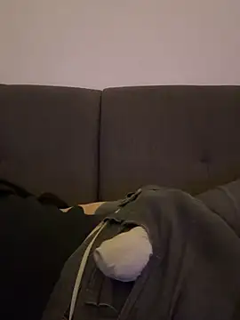 Snapshot of LionBoy1976 chatting on November 2, 2025, 5:32 am LionBoy1976 online show from November 2, 2025, 5:32 am