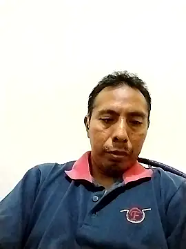 Snapshot of desnudo_Sexoxo chatting on January 15, 2026, 12:15 am desnudo Sexoxo online show from January 15, 2026, 12:15 am