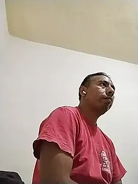 Snapshot of desnudo_Sexoxo chatting on February 10, 2026, 2:15 am desnudo Sexoxo online show from February 10, 2026, 2:15 am