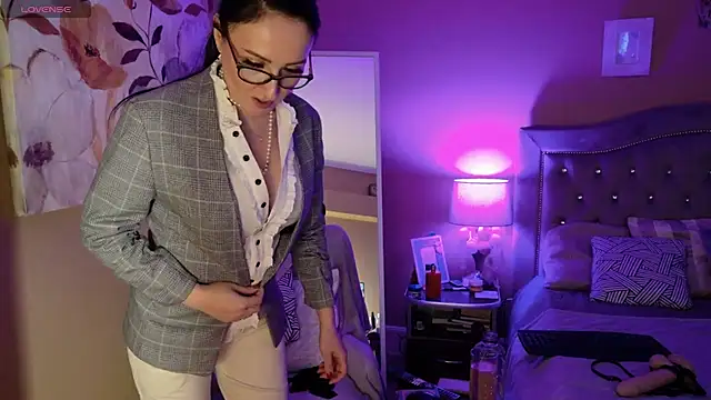 lara heaven online show from January 20, 2025, 7:46 pm