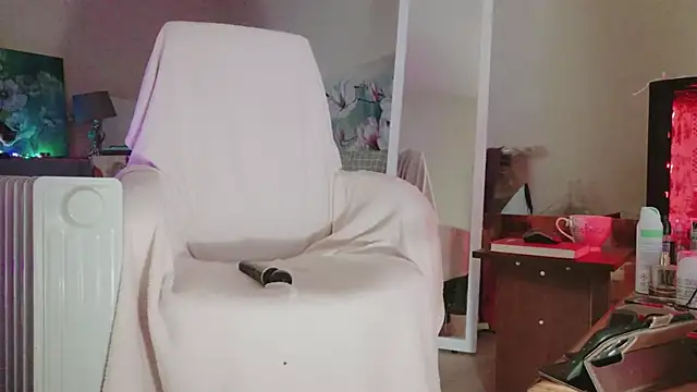 lara heaven online show from March 1, 2026, 12:40 pm